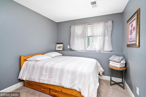 3865 Cinnabar Dr, Saint Paul MN  55122-1614 exterior