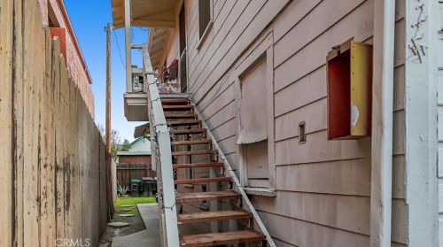 422 Claudina St, Anaheim CA  92805-3016 exterior