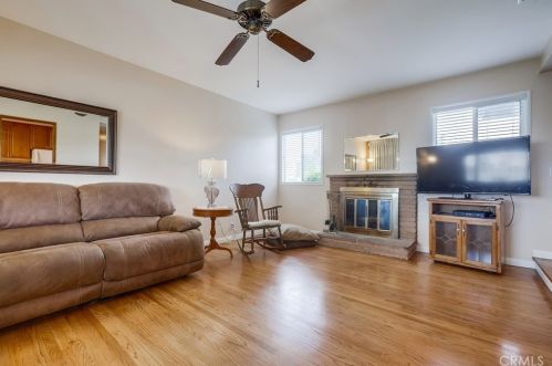 917 Ira Ct, Anaheim CA  92804-4007 exterior