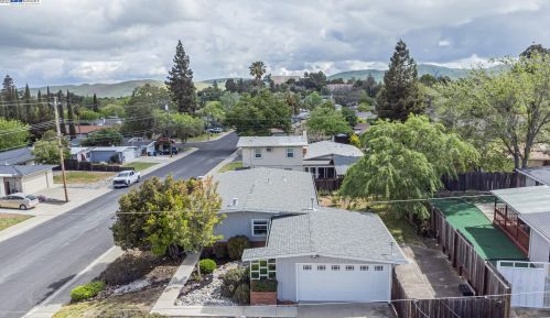 4307 Grammercy Ln, Concord CA  94521-4206 exterior
