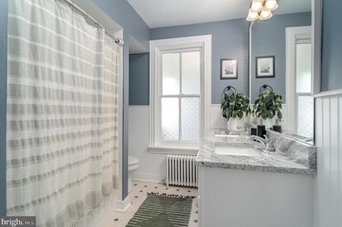 34 Ridge St, Carlisle PA  17013-3925 exterior