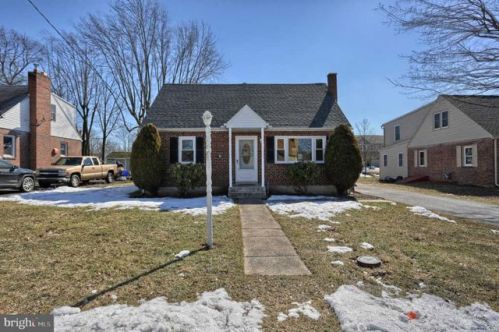 6217 Warren Ave, Harrisburg, PA 17112-1762