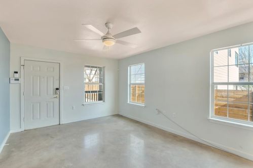 1901 8th St, Austin TX  78702-3429 exterior