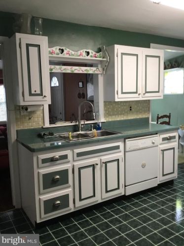 207 Pingree Ave, Trenton NJ 08618-2404 exterior