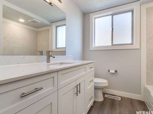 638 700, Perry UT 84302-1621 exterior