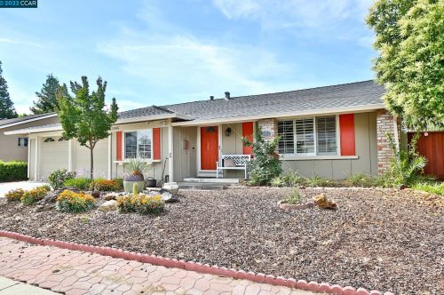 1555 De Soto Way, Livermore, CA 94550-5640