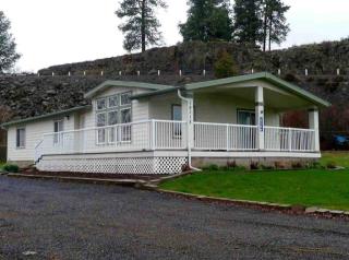 19116 Bunker Rd, Amber, WA 99004-9786