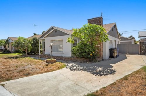 8516 Borson St, Downey, CA 90242-3839
