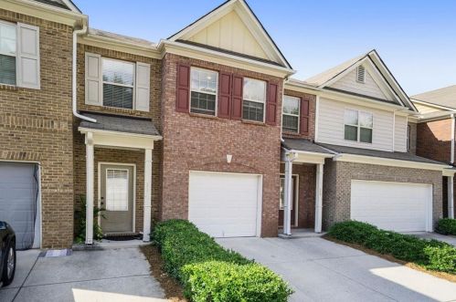 3920 Snipes Ct, Lilburn, GA 30047-8745