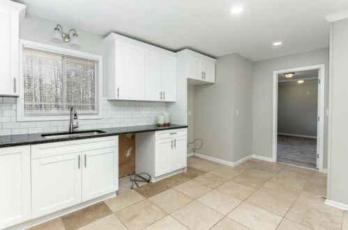 2285 Enon Rd, Atlanta GA  30349-1282 exterior