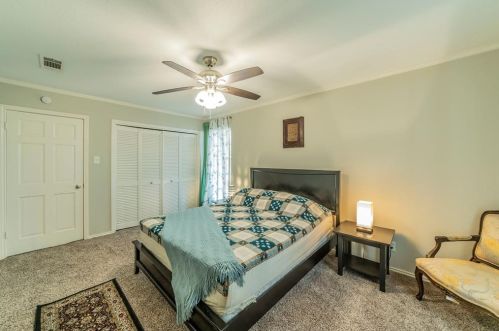 4128 Alicante Ave, Fort Worth TX  76133-5561 exterior