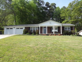 1406 Sherwood Dr, Dalton, GA 30720-5157