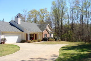 349 Pinewood Cir, Colbert, GA 30628-1734