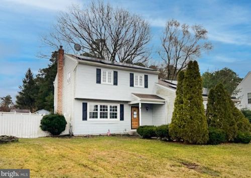 4 Fox Chase Dr, Blenheim, NJ 08012-4416