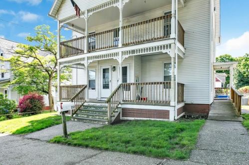 20 Spring St, Huntington, CT 06484-4119