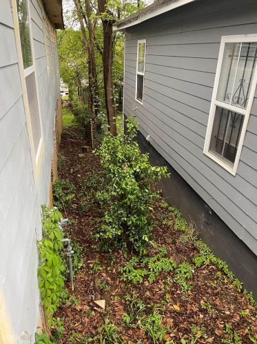 1049 Hugo St, Atlanta GA  30315-2113 exterior