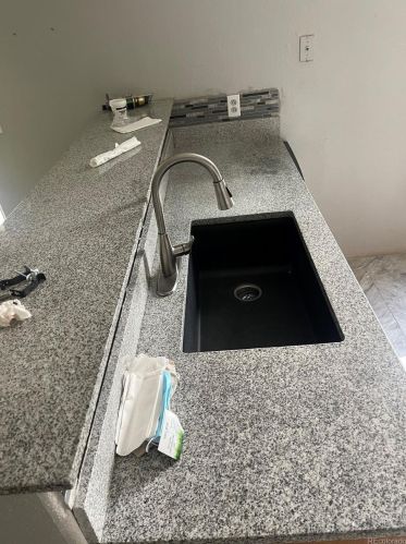 4477 Dearborn St, Denver, CO 80239-5402