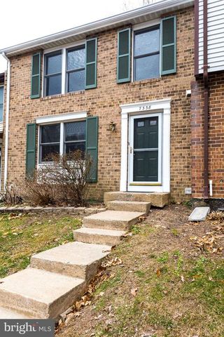 7338 Golden Horseshoe Ct, Springfield, VA 22153-1129