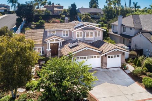 3213 Cadencia St, Carlsbad, CA 92009-7805