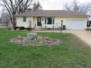 104 8th Ave, Mapleton, MN 56065-9400