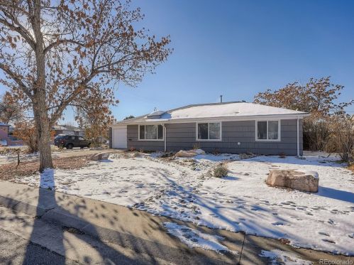 705 Hanover St, Denver CO  80010-3946 exterior
