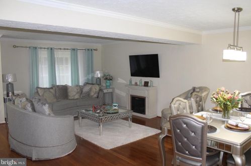 11327 Crescendo Pl, Silver Spring MD  20901-5045 exterior