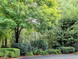 299 Thunderbird Trce, Marietta, GA 30067-4754