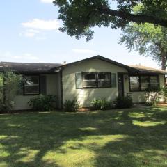 609 14th Ave, Hampton, IL 61256-9602