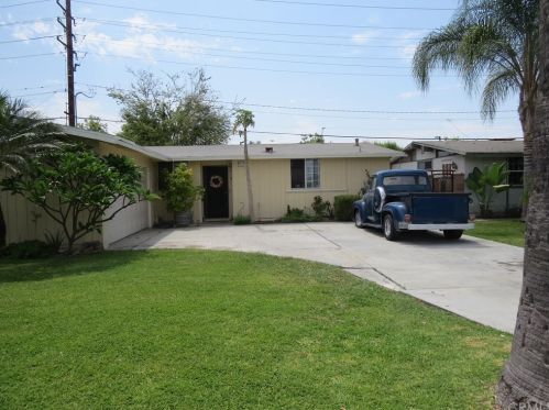 9702 Walthall Ave, Whittier, CA 90605-2749