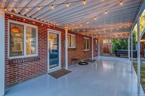 2262 Colorado Blvd, Denver CO  80207-3711 exterior