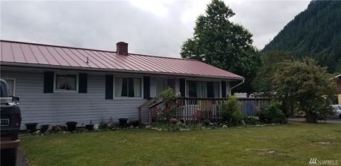 433 7th St, Morton, WA 98356-9430