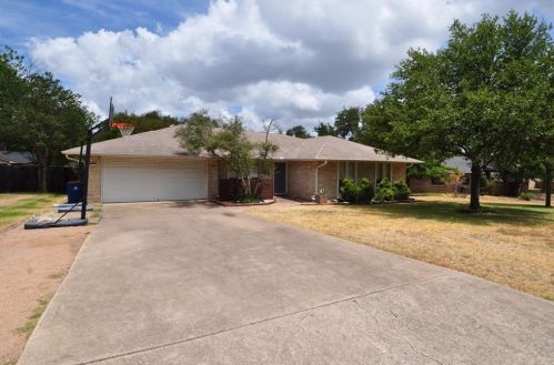 11606 Buckingham Rd, Austin TX  78759-4404 exterior