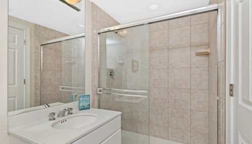 1478 Berkley Ct, Bannockburn IL 60015-2114 exterior