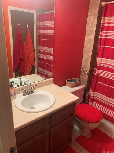 19083 Mansfield Dr, Aurora CO 80013-3657 exterior