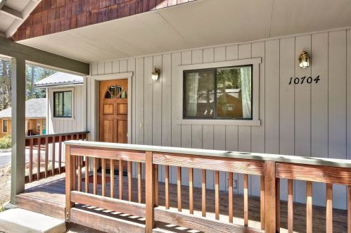 10704 Jeffrey Way, Truckee CA  96161-2520 exterior