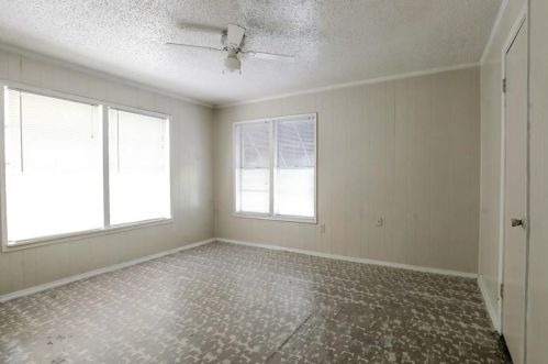 1411 6th Ave, Fort Worth, TX 76104-4365