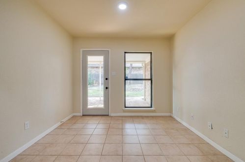 7025 Lincoln Dr, Fort Worth TX  76182-7663 exterior