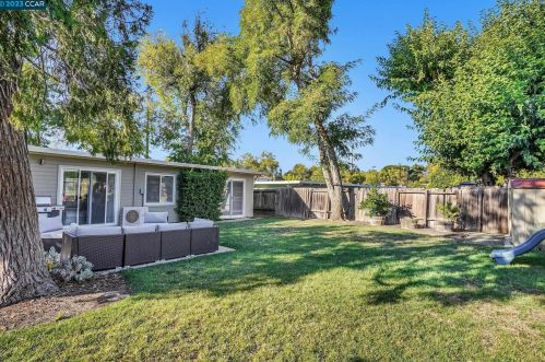 3104 San Ramon Rd, Concord CA  94519-2227 exterior