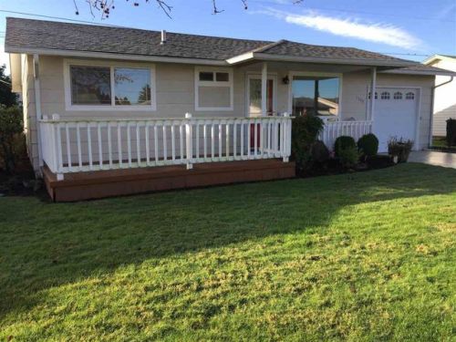 1360 Umpqua Rd, Woodburn, OR 97071-2619