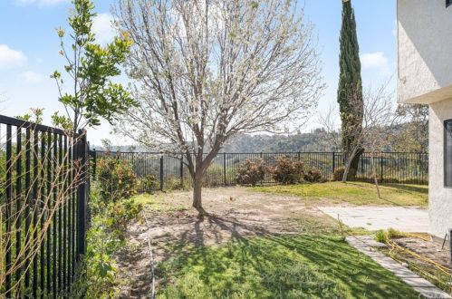 6086 Silverspur Trl, Anaheim CA  92807-4728 exterior