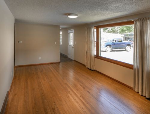 510 Maplewood Dr, Sycamore IL  60178-1212 exterior