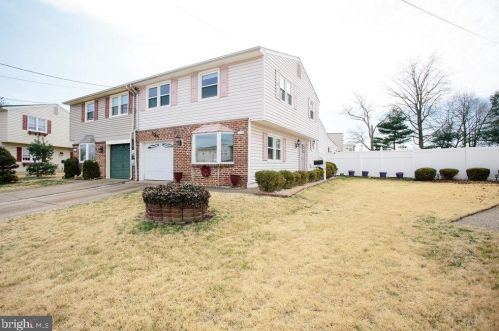 138 Kennedy Blvd, Gloucester, NJ 08031-1121