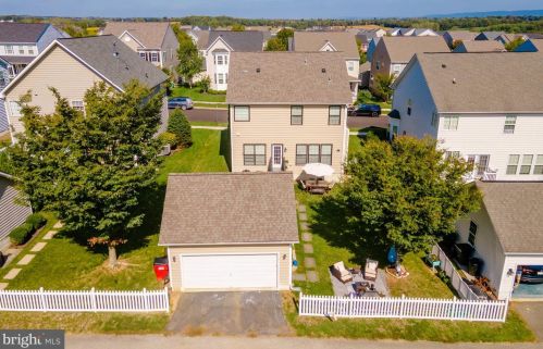 179 Colonial Dr, Charles Town WV  25414-4498 exterior