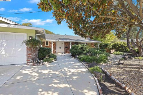 125 Winged Foot Pl, San Ramon, CA 94583-3925