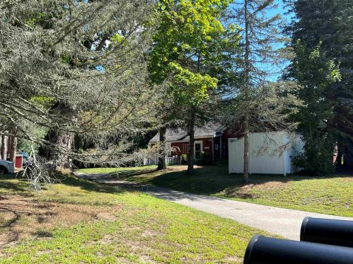 18 Old Concord Tpke, Barrington, NH 03825-5148