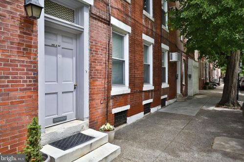 761 8th St, Philadelphia, PA 19147-2841