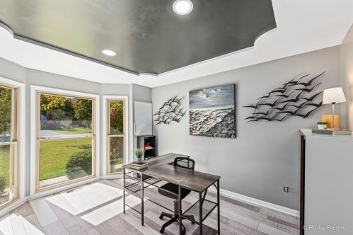 7 Crestview Dr, Oswego IL  60543-9475 exterior