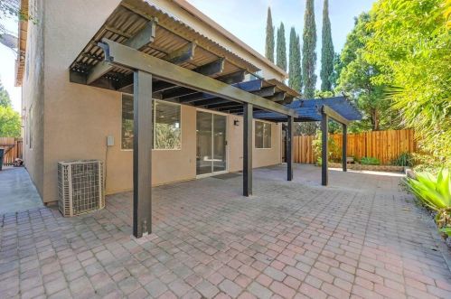 11407 Gold Station Dr, Rancho Cordova CA  95670-6209 exterior