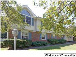 116 Heights Ter, Middletown, NJ 07748-3421