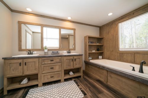 2446 Blocker Rd, Marshall TX 75672-3720 exterior